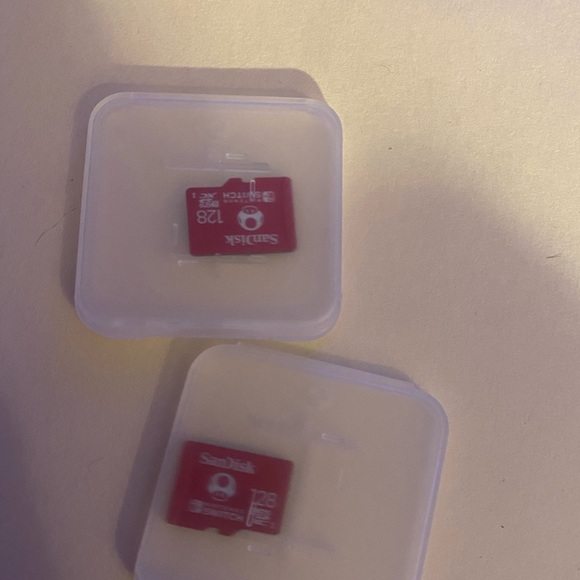 Nintendo Switch Memory Card - Picture 2 of 2